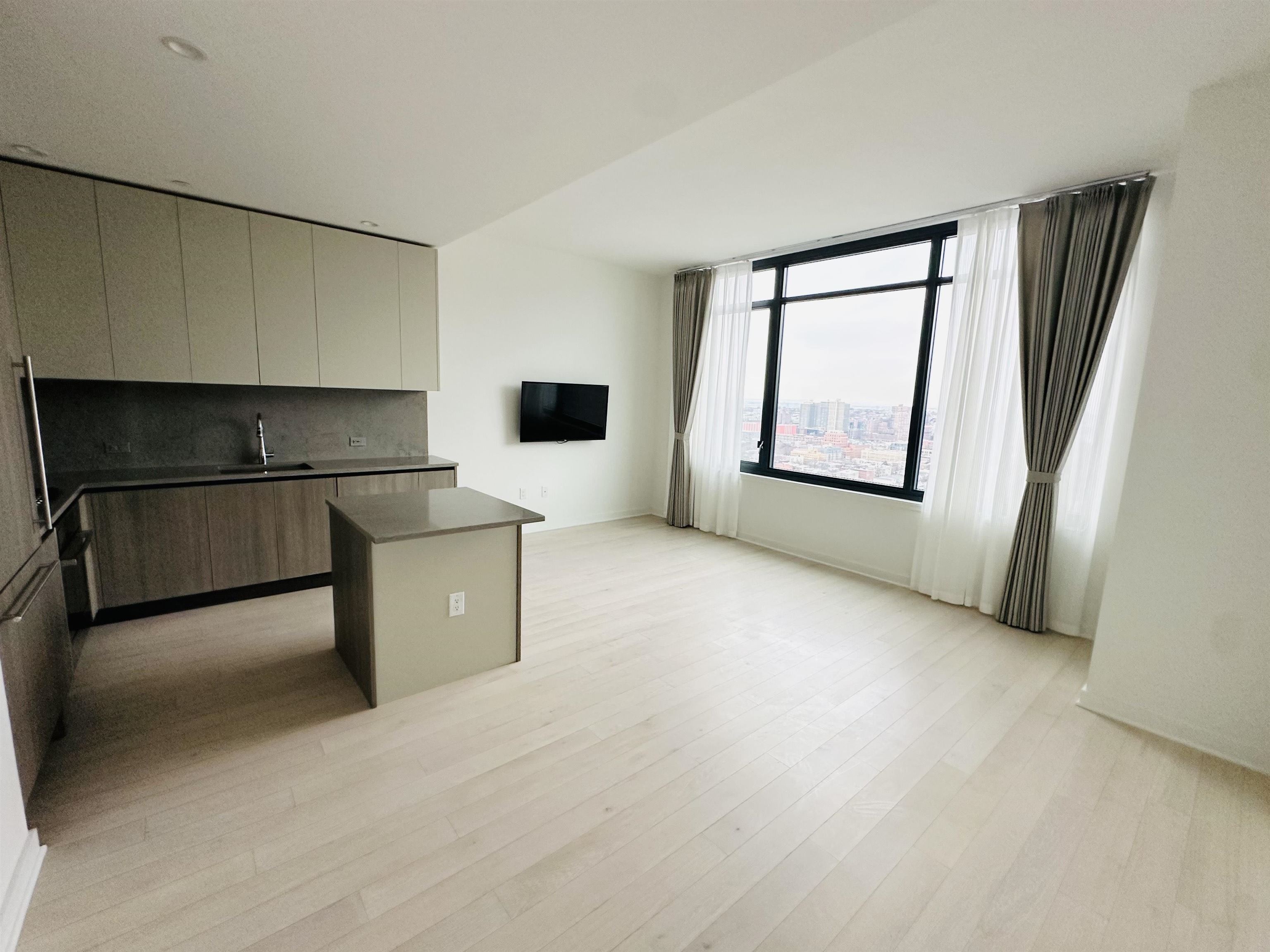 151 BAY ST Unit: 3002