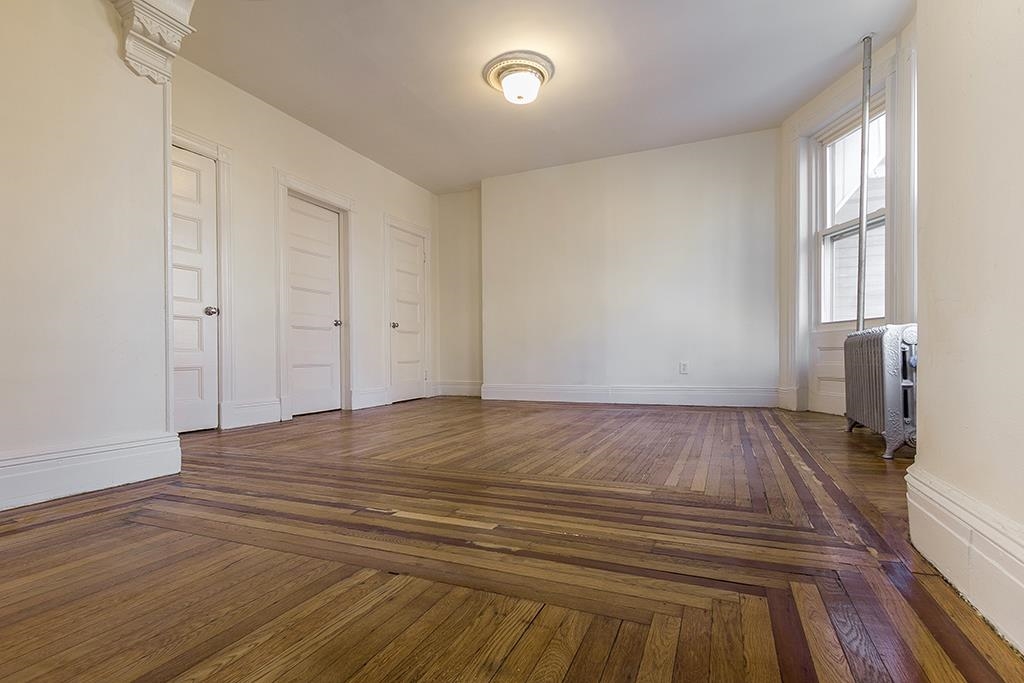 167 CLINTON AVE