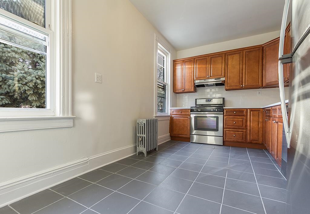 167 CLINTON AVE