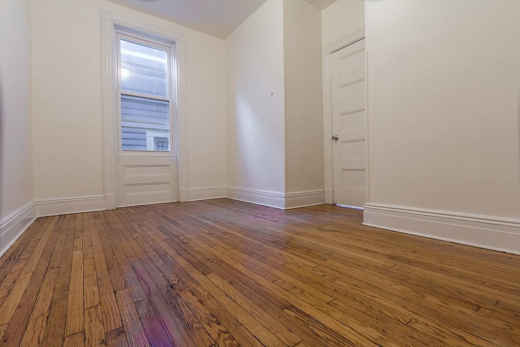 167 CLINTON AVE