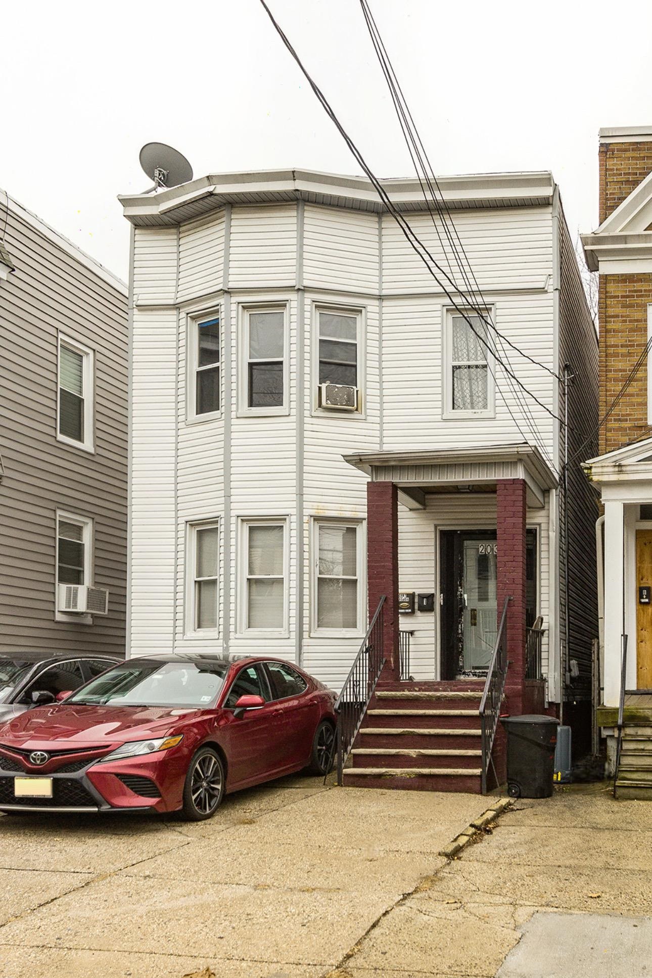 203 VIRGINIA AVE