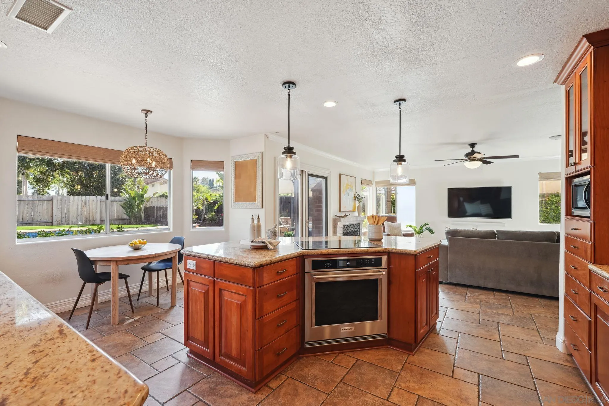 12659 Butterwood Ct