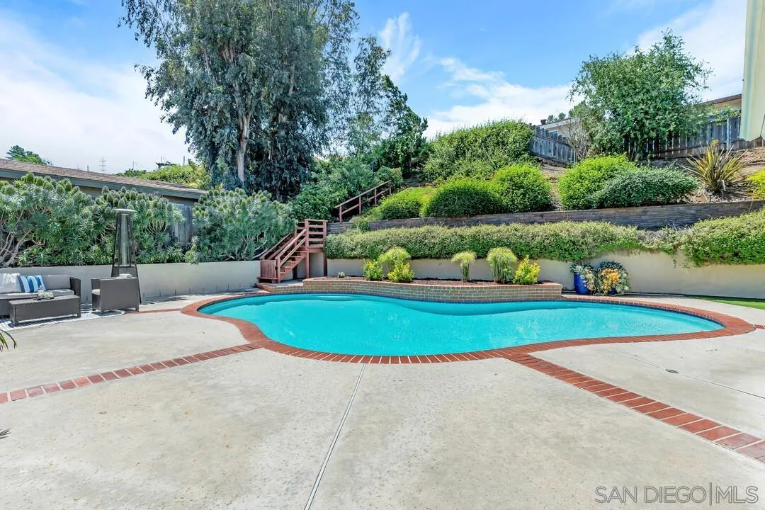 13649 Cunning Ln