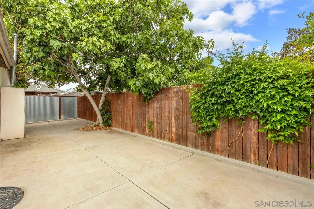 3722 Z St