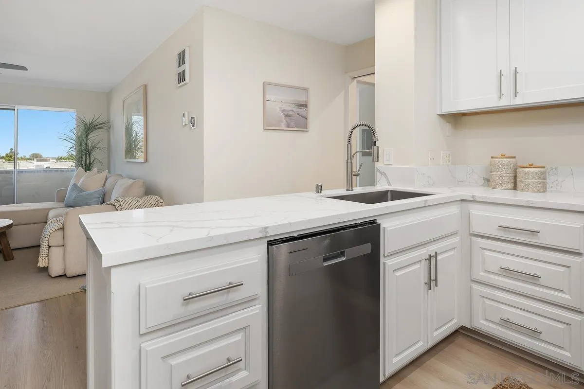 1855 Diamond St Unit 5-221