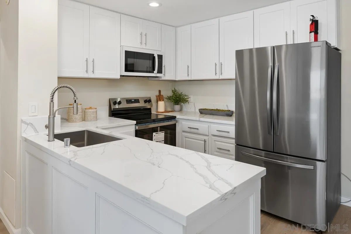 1855 Diamond St Unit 5-221
