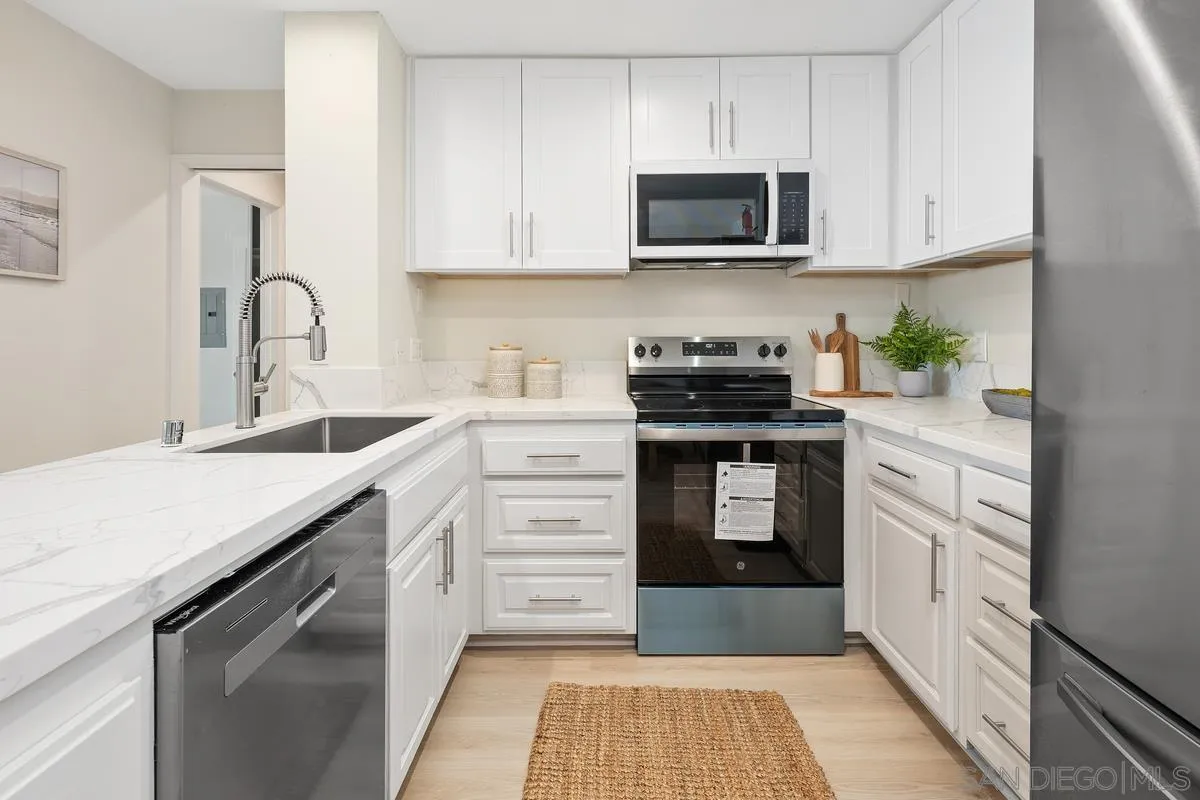 1855 Diamond St Unit 5-221