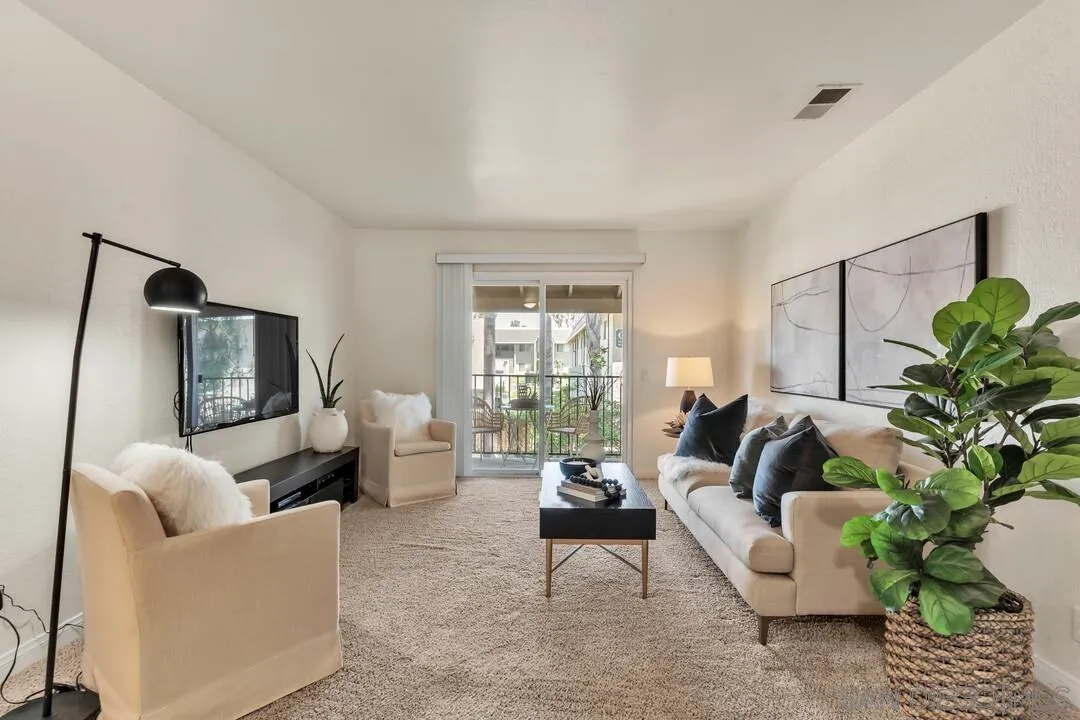 240 W Lincoln Ave Unit 36