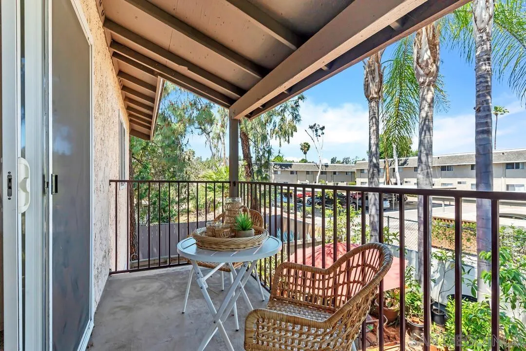 240 W Lincoln Ave Unit 36