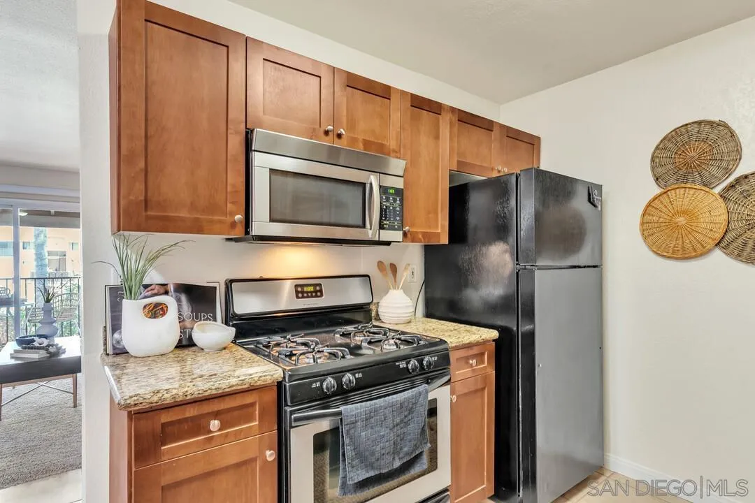 240 W Lincoln Ave Unit 36