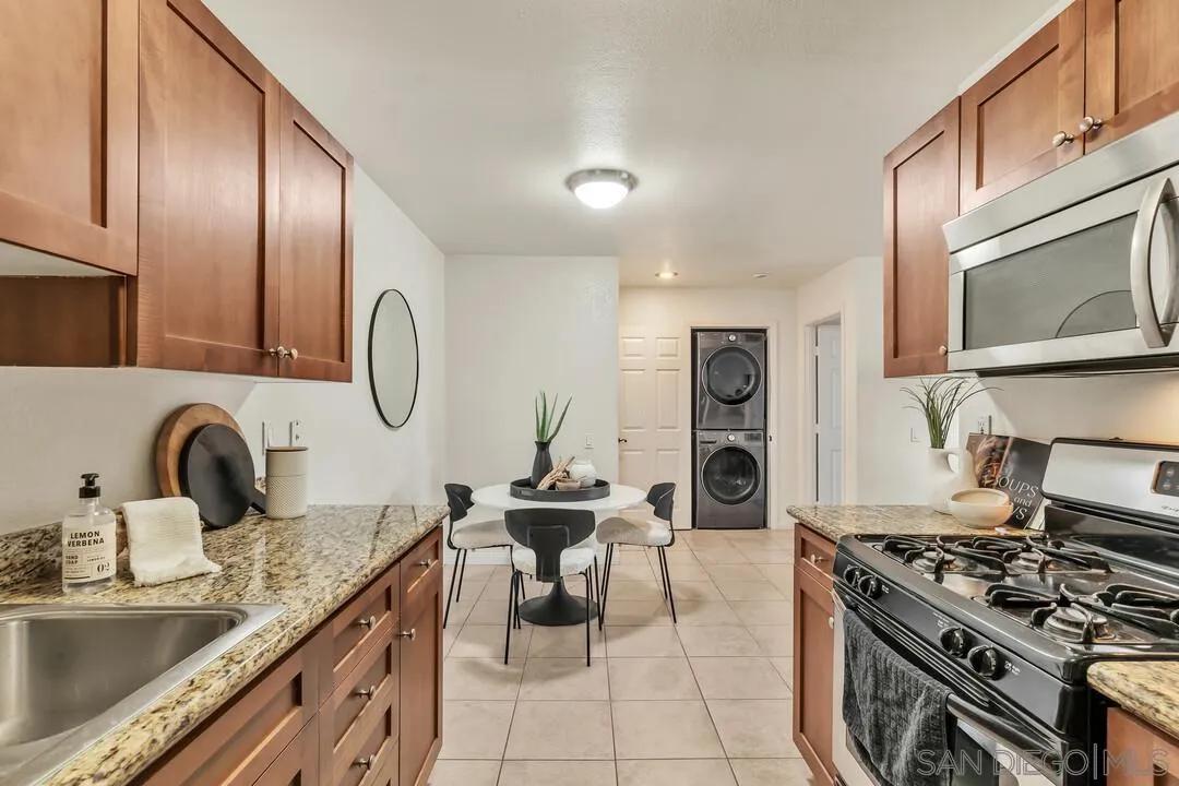240 W Lincoln Ave Unit 36