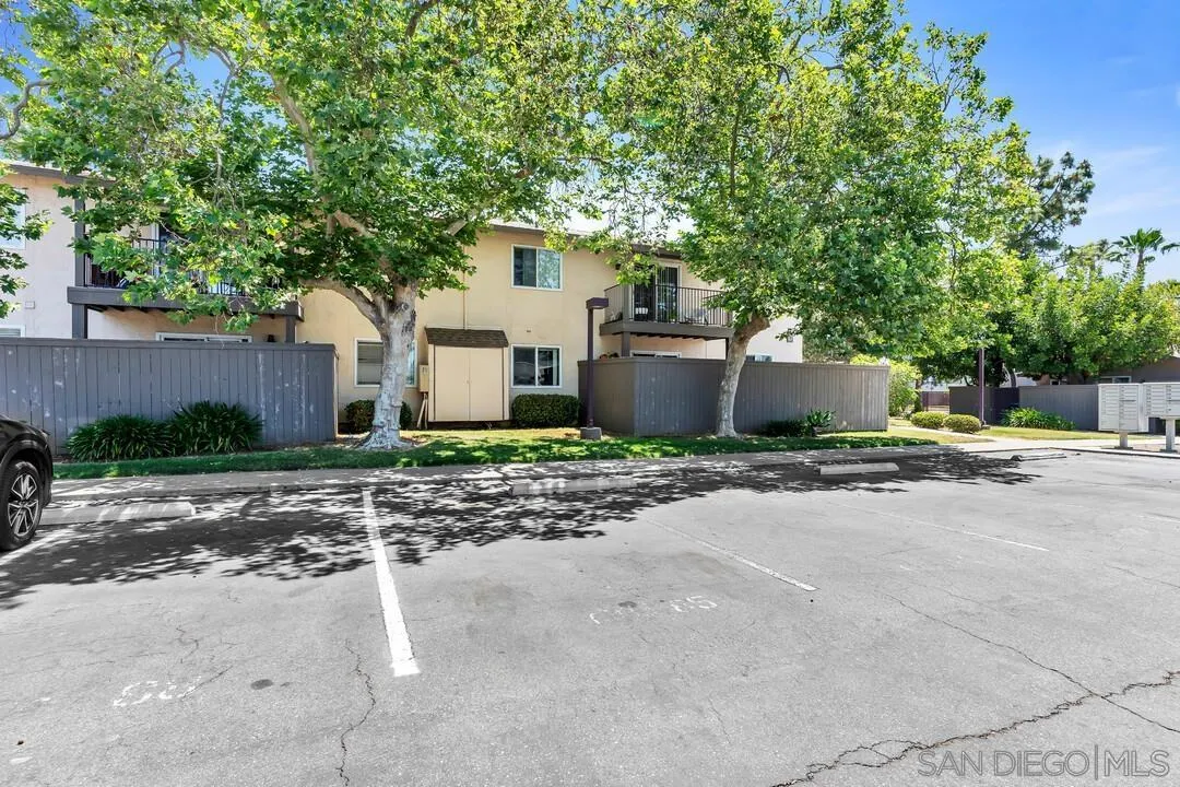 240 W Lincoln Ave Unit 36