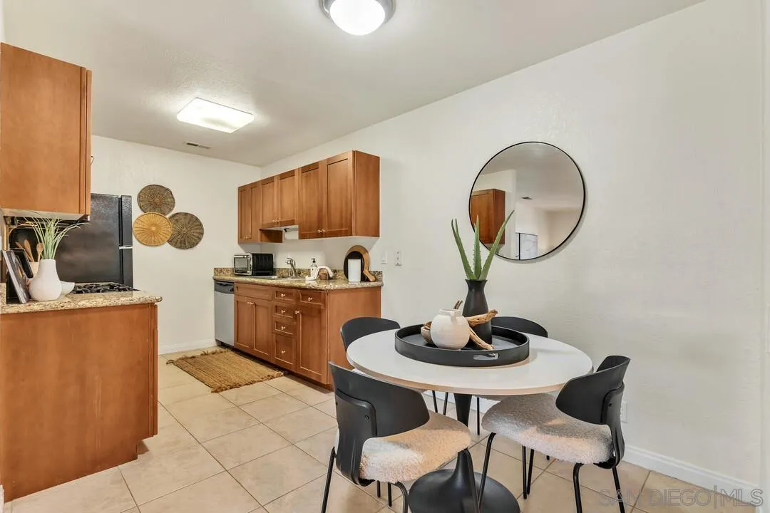 240 W Lincoln Ave Unit 36