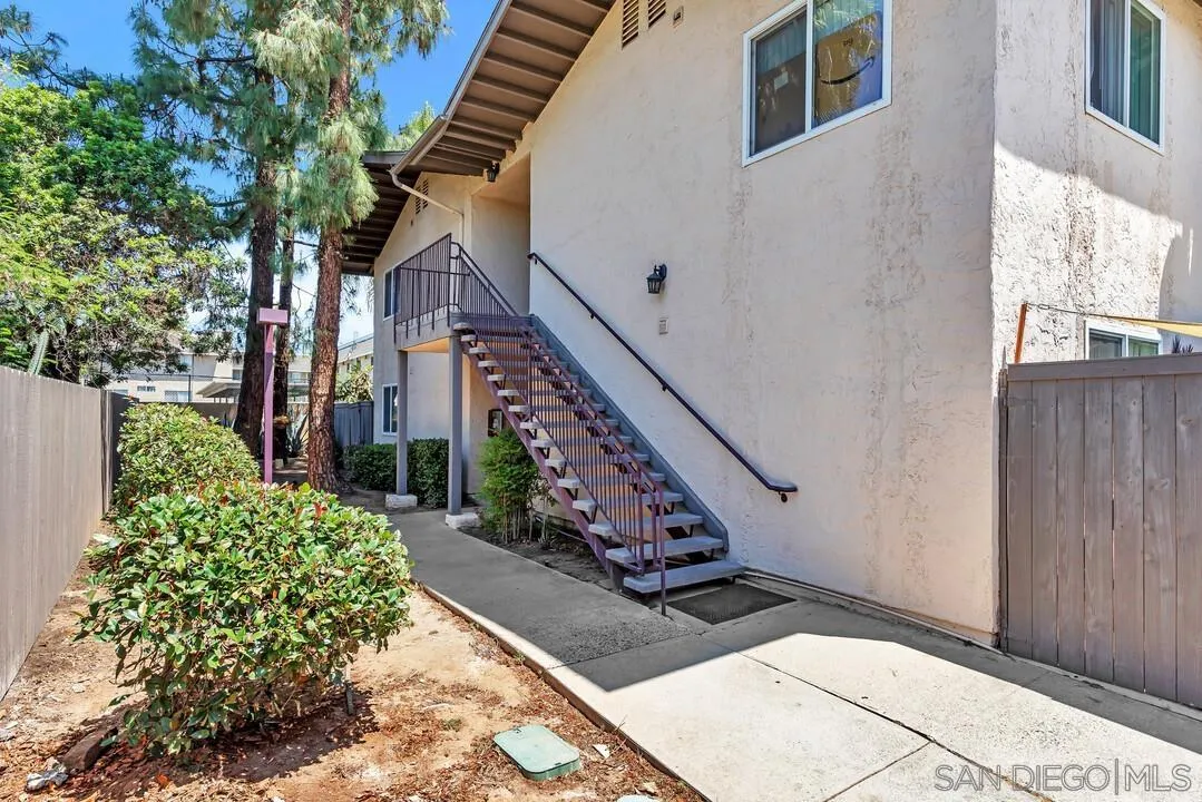 240 W Lincoln Ave Unit 36