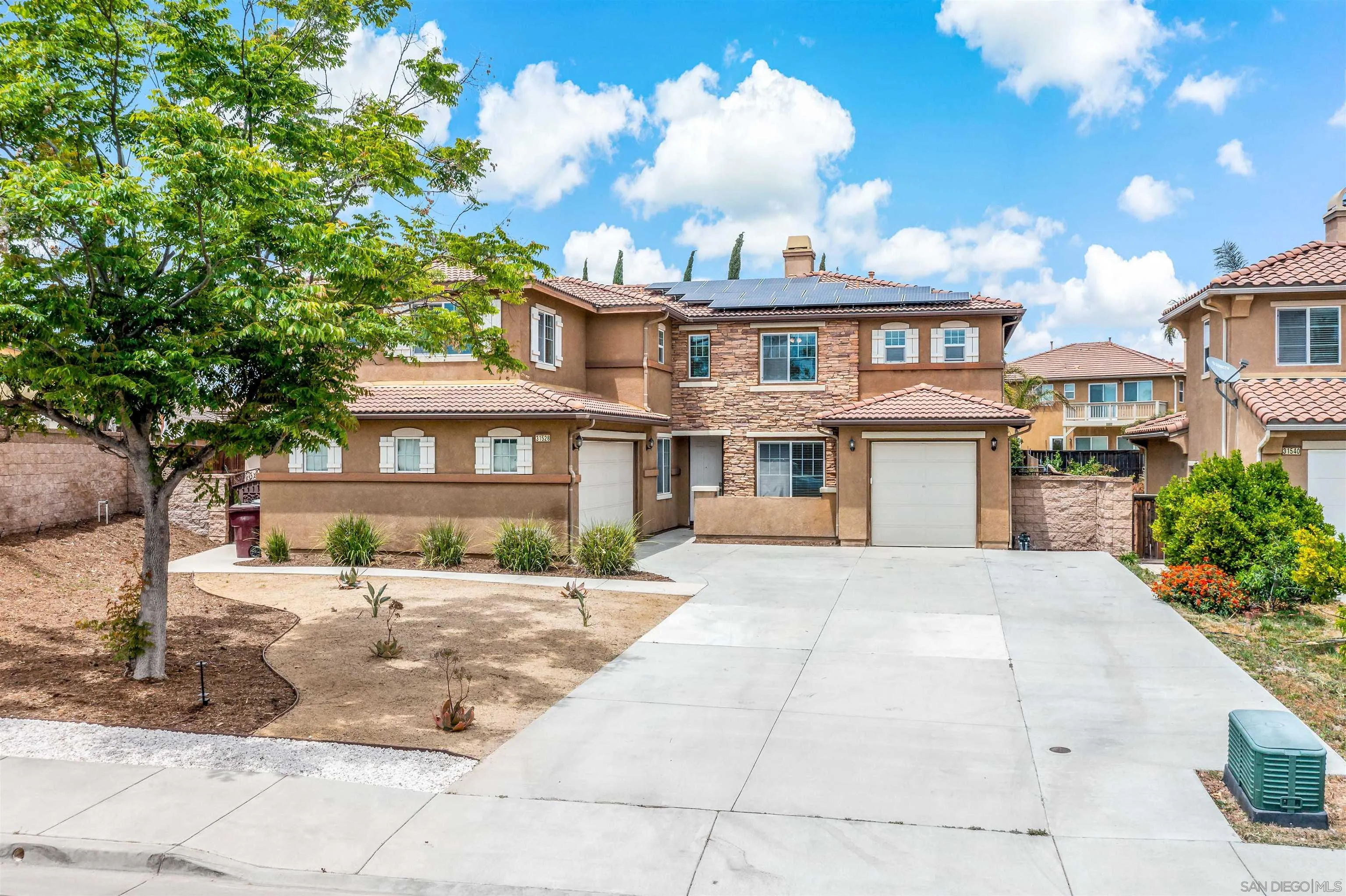 31528 Whitecrown Dr