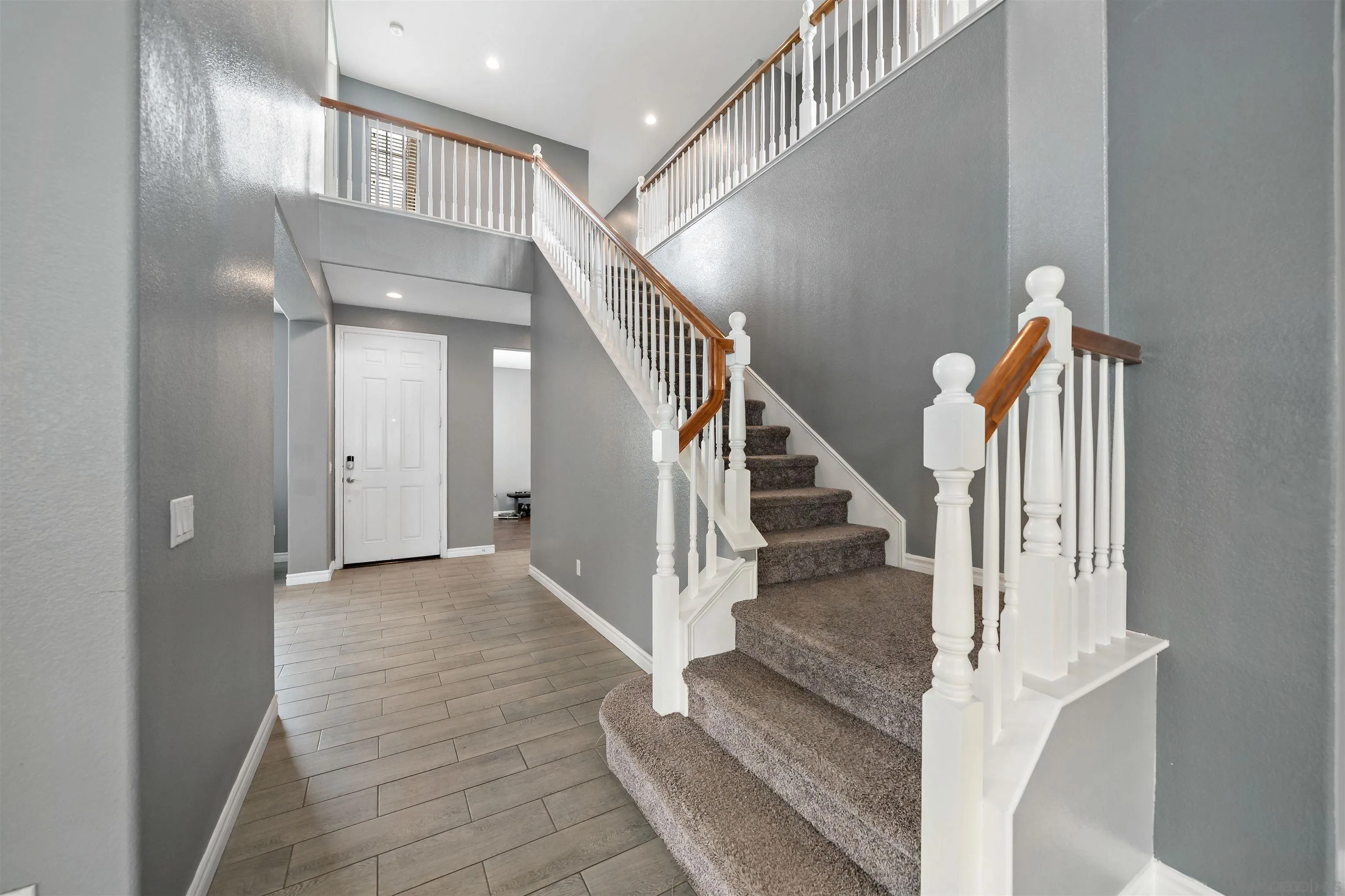 31528 Whitecrown Dr