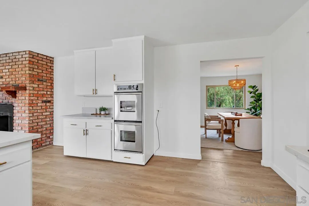 2876 Pioneer Way