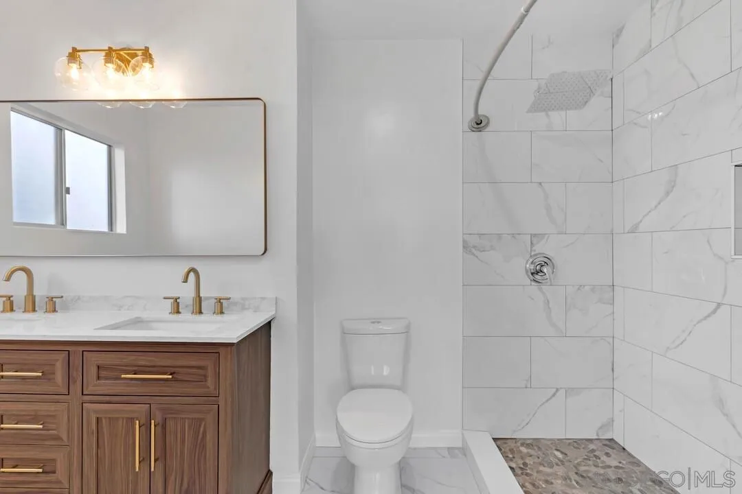 2876 Pioneer Way