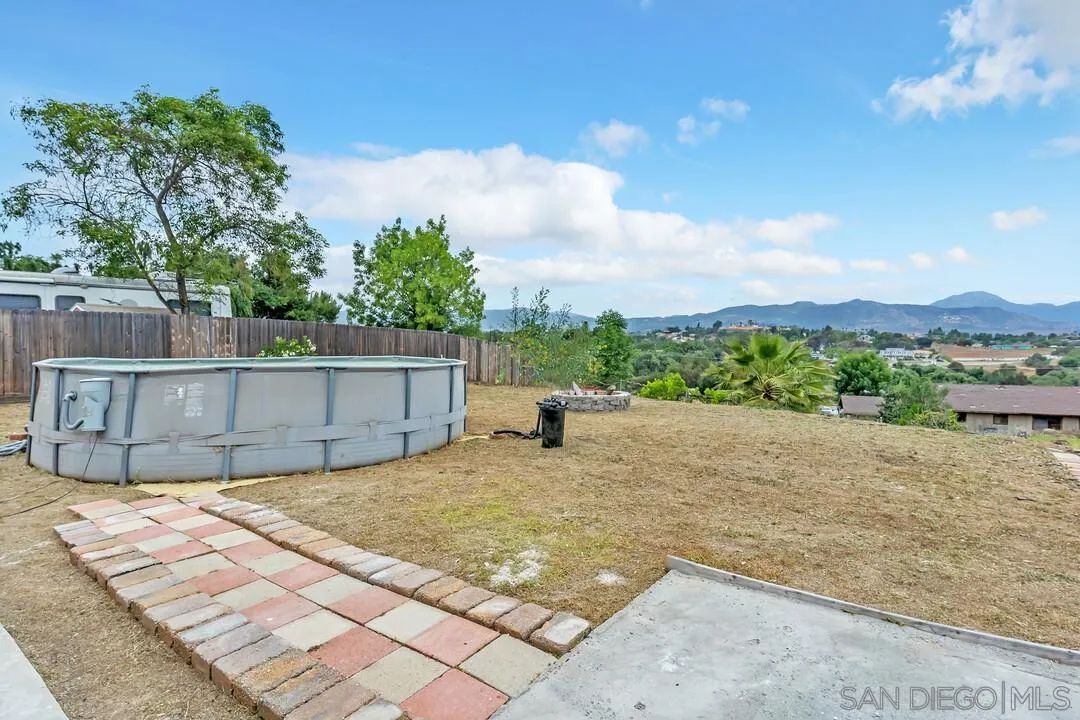 2876 Pioneer Way