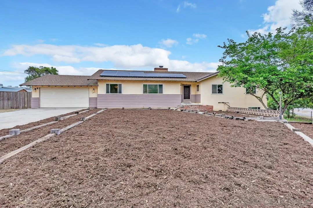 2876 Pioneer Way