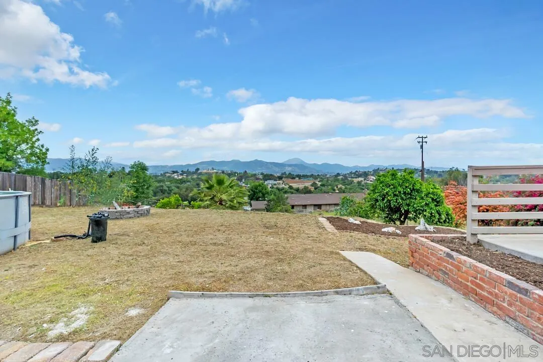 2876 Pioneer Way