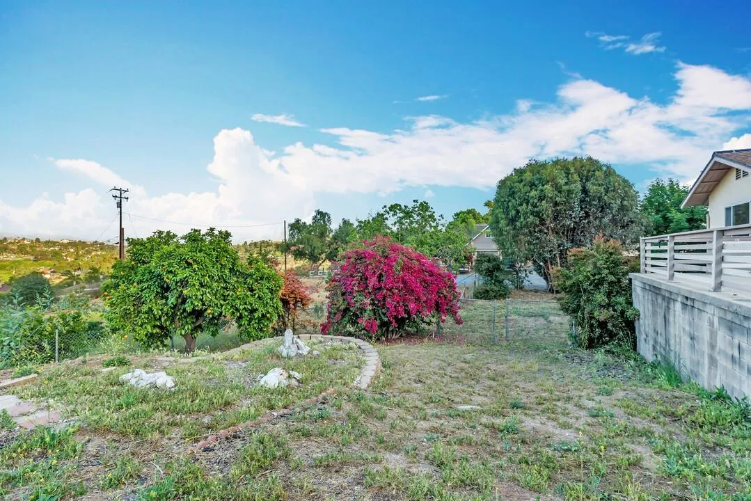 2876 Pioneer Way