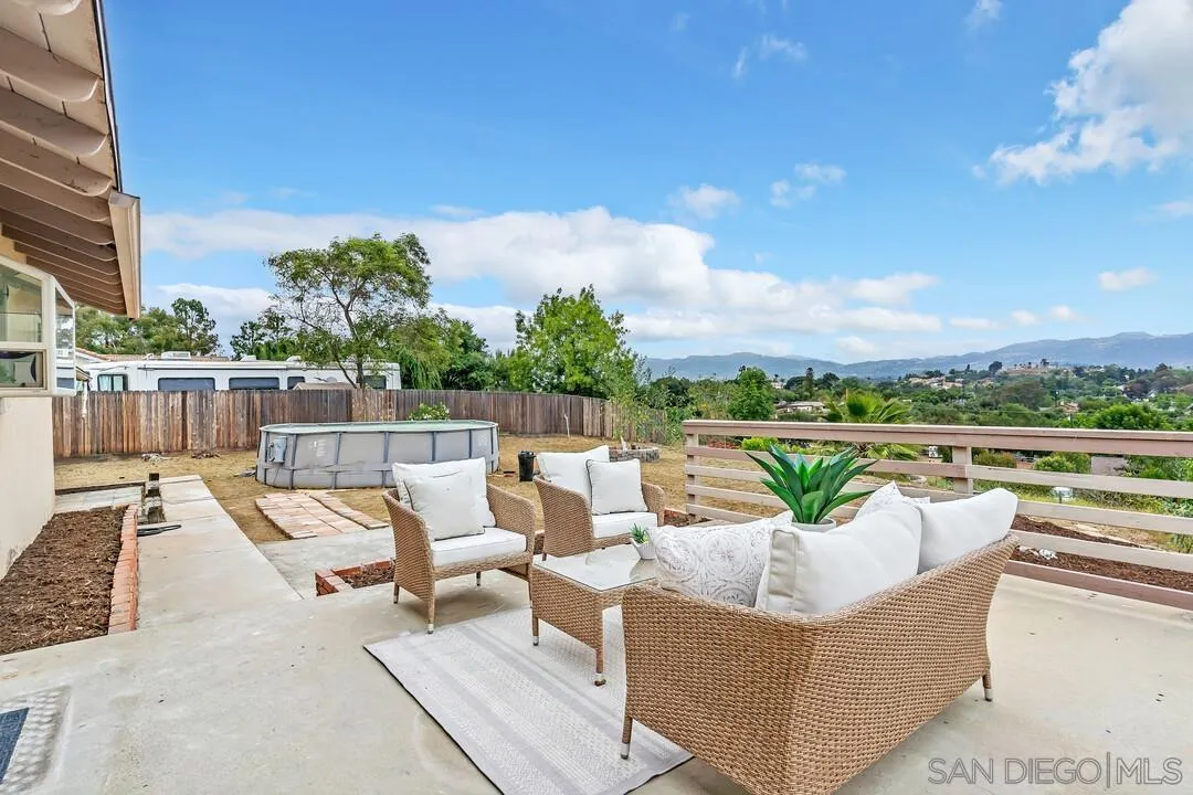 2876 Pioneer Way