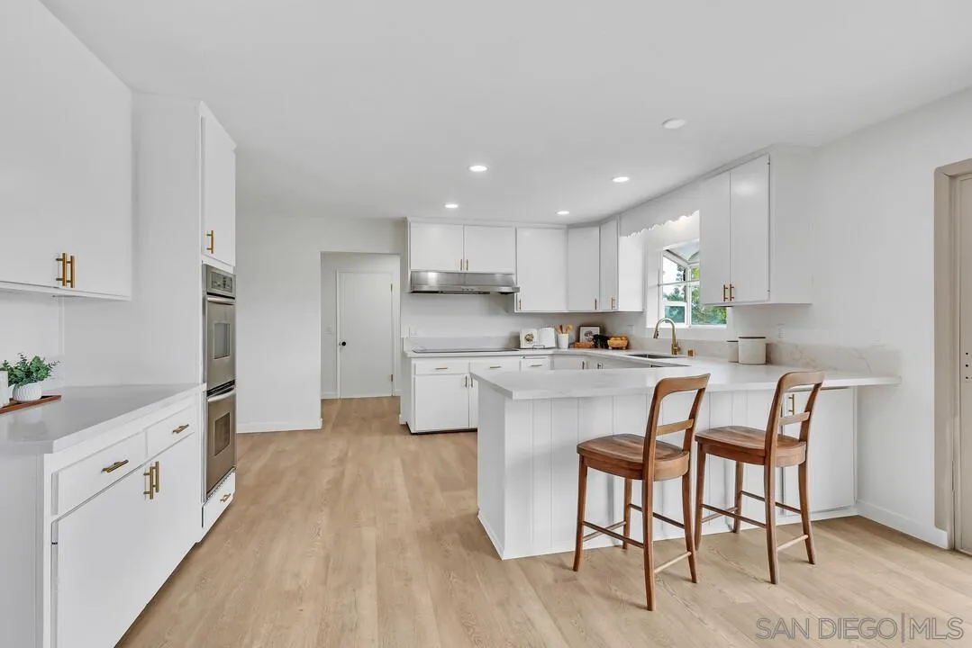 2876 Pioneer Way