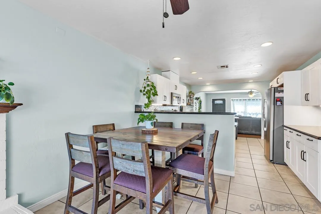 3911 Vista Grande Dr.