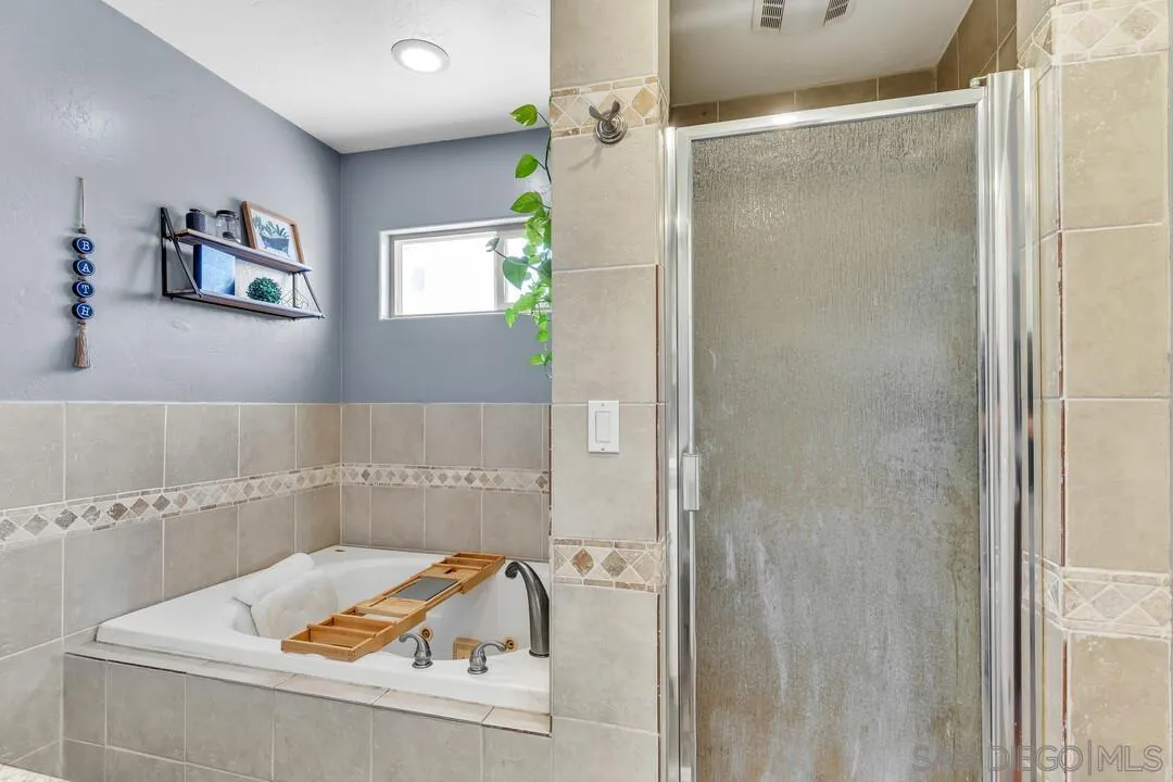 3911 Vista Grande Dr.