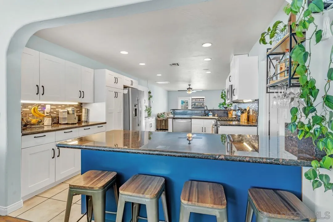 3911 Vista Grande Dr.