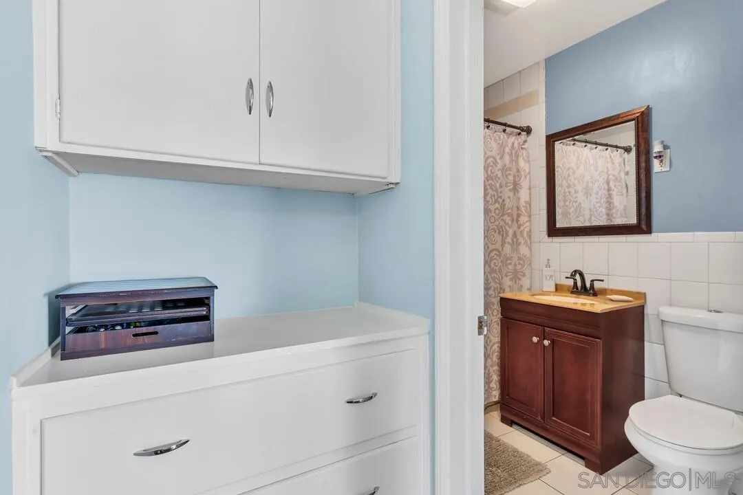 3911 Vista Grande Dr.