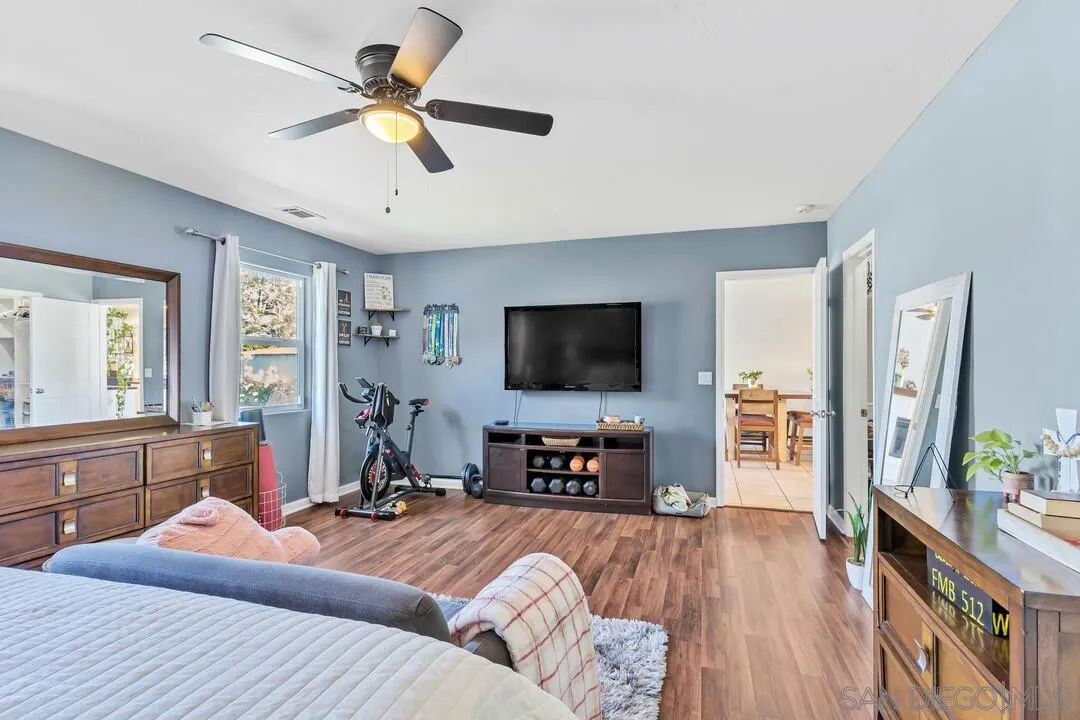 3911 Vista Grande Dr.
