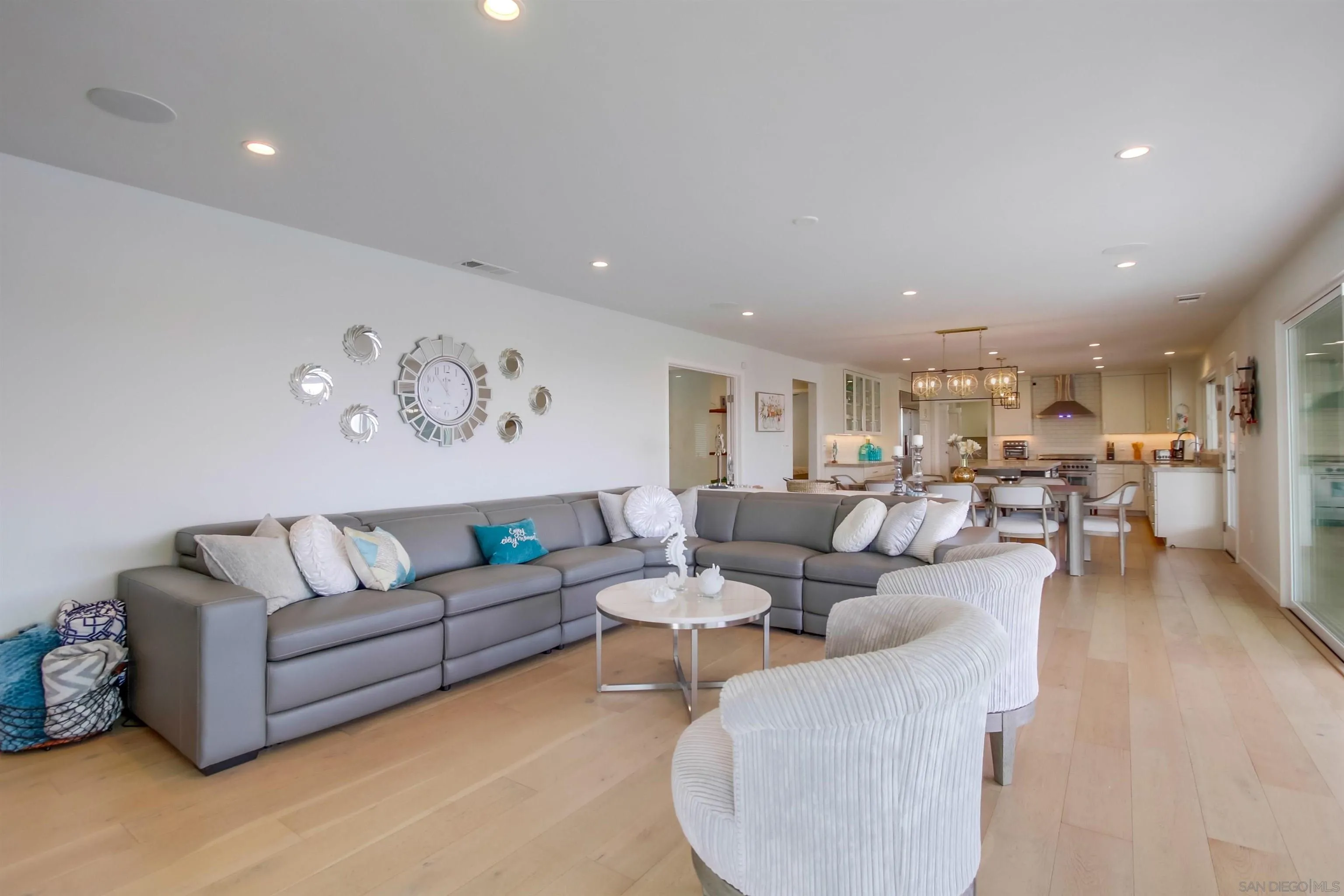 3508 Lowell Way