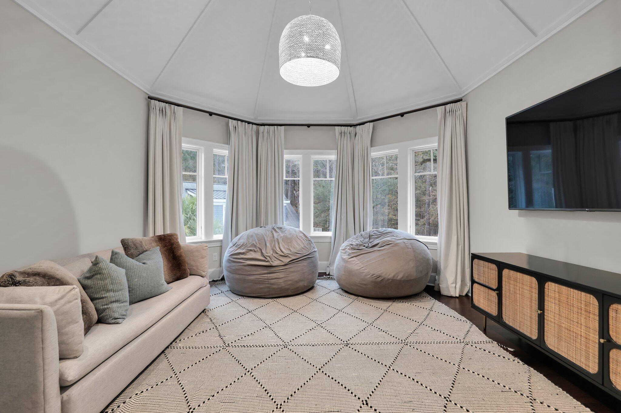 150 Royal Assembly Drive