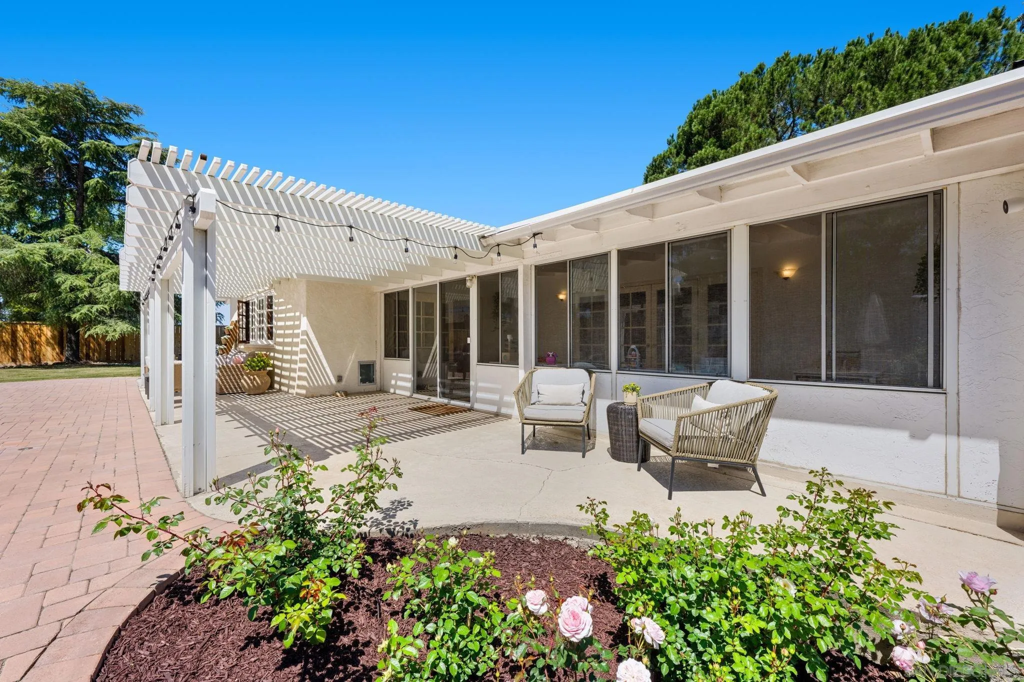 10933 Sunray Pl