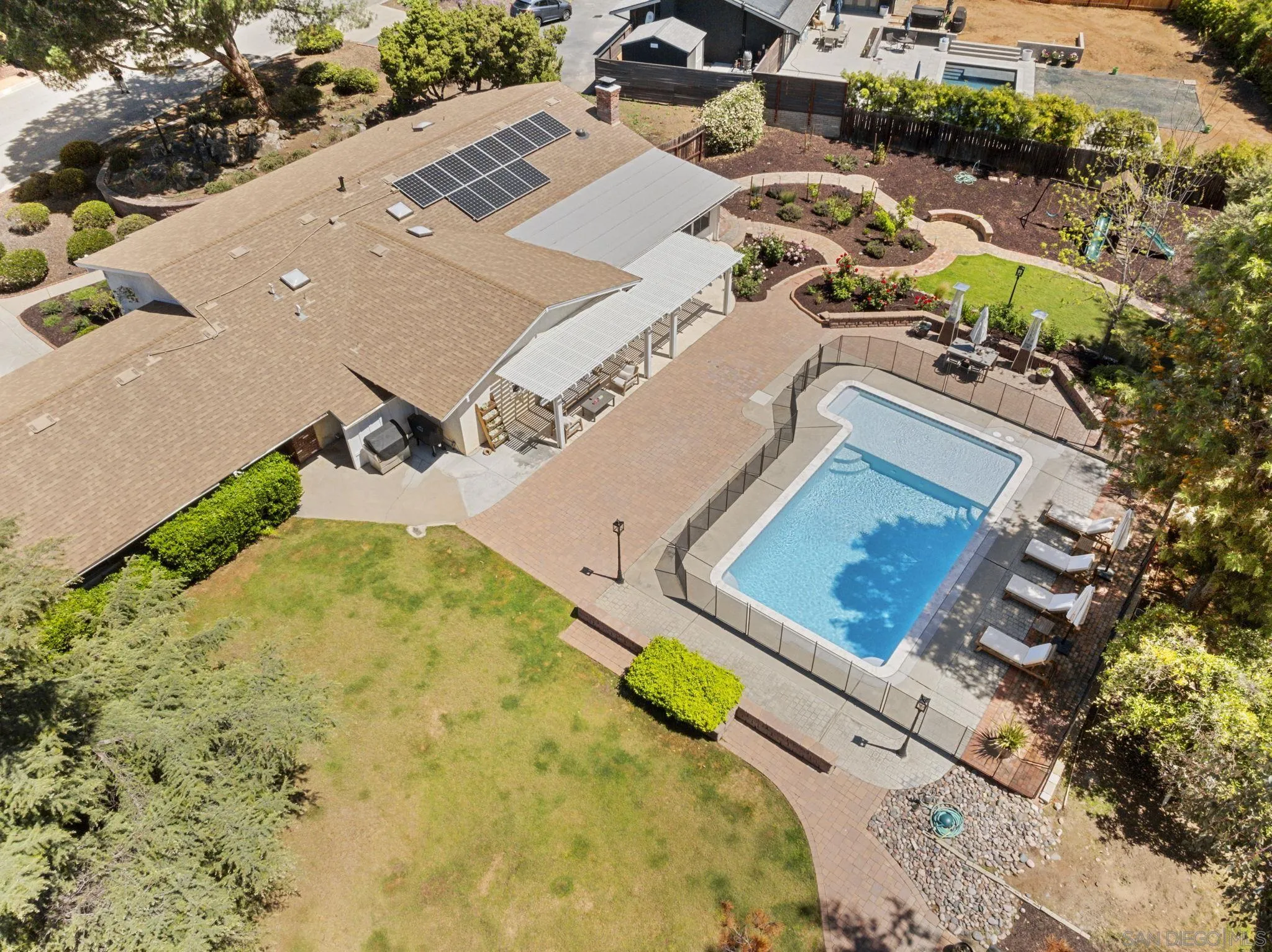 10933 Sunray Pl