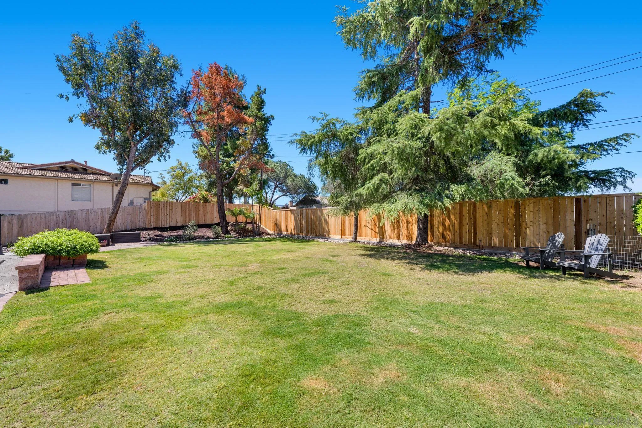10933 Sunray Pl