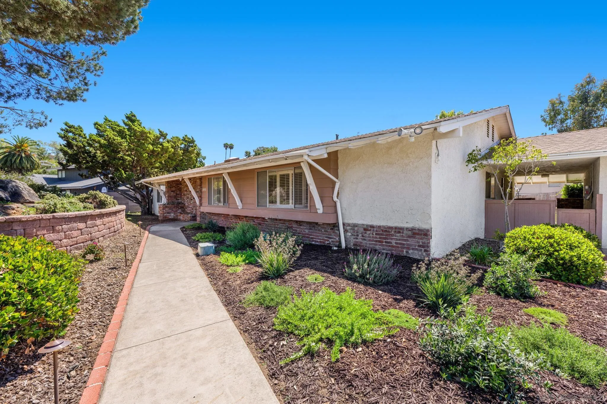 10933 Sunray Pl