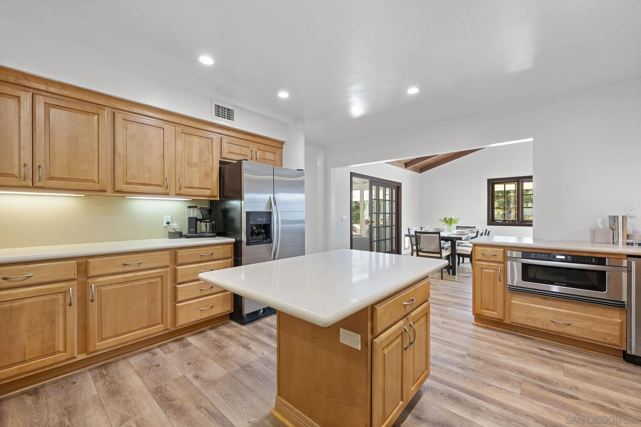 10933 Sunray Pl