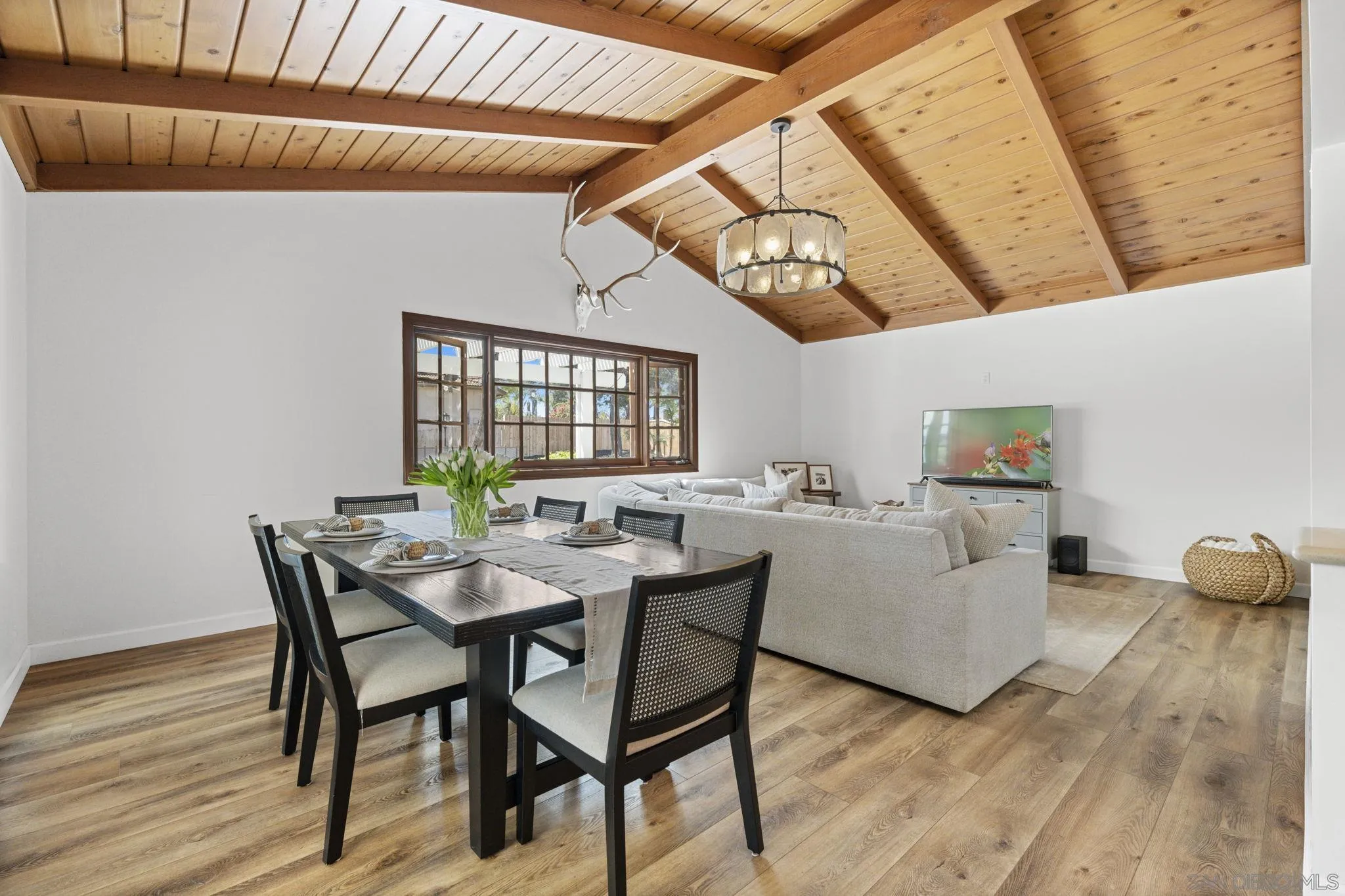 10933 Sunray Pl