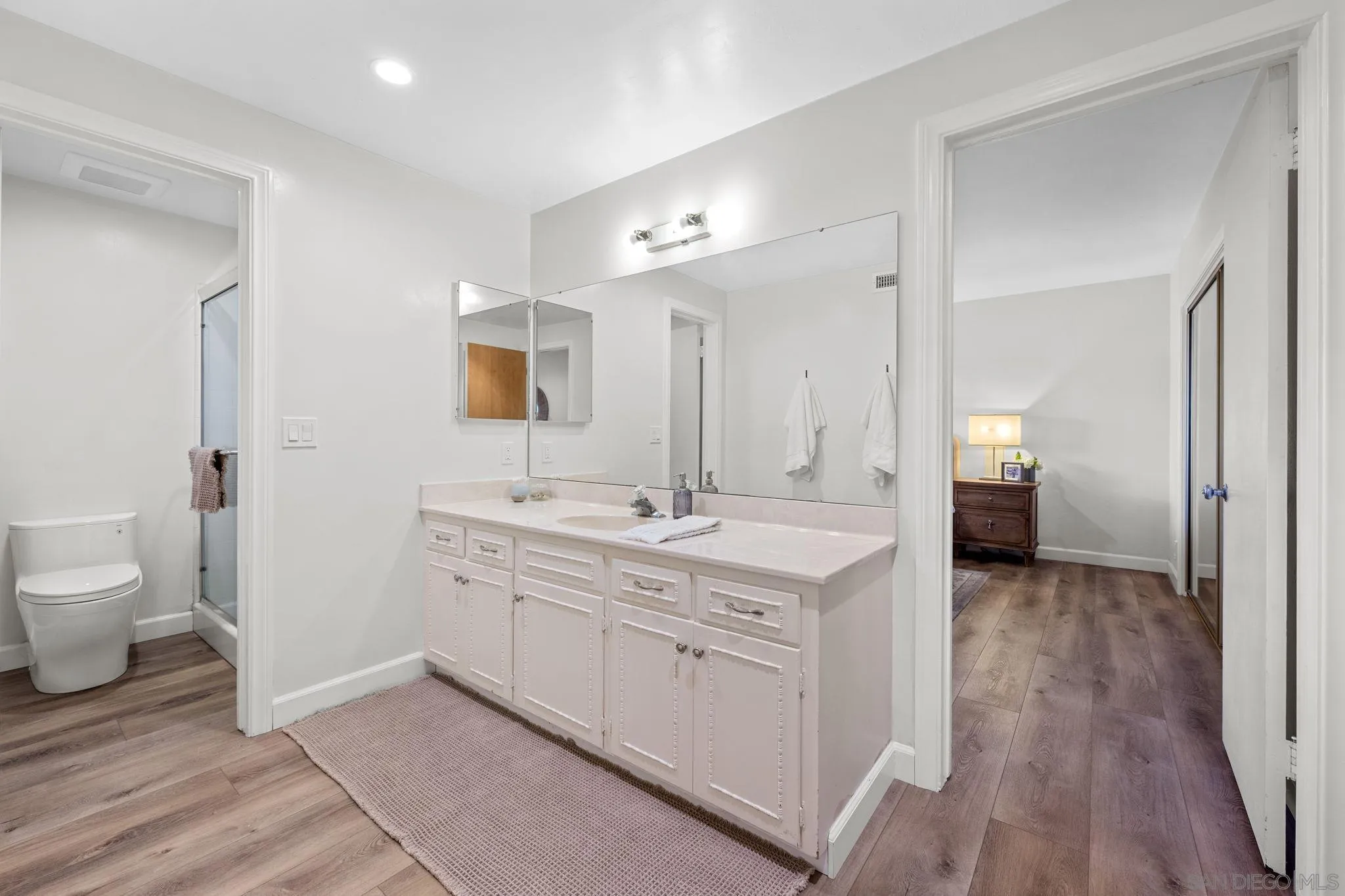10933 Sunray Pl