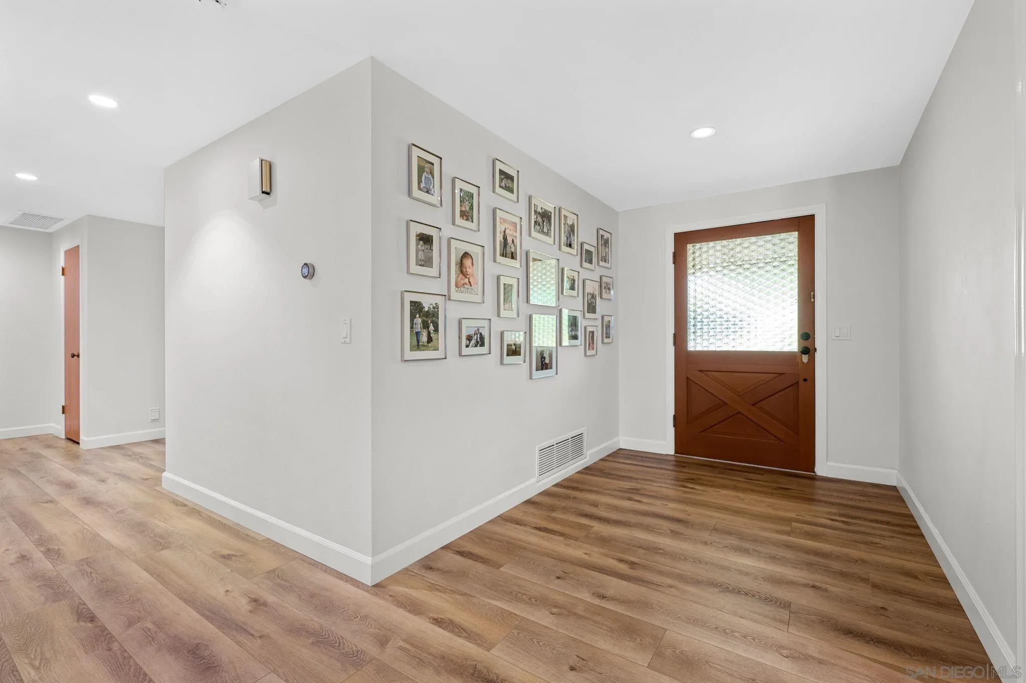 10933 Sunray Pl