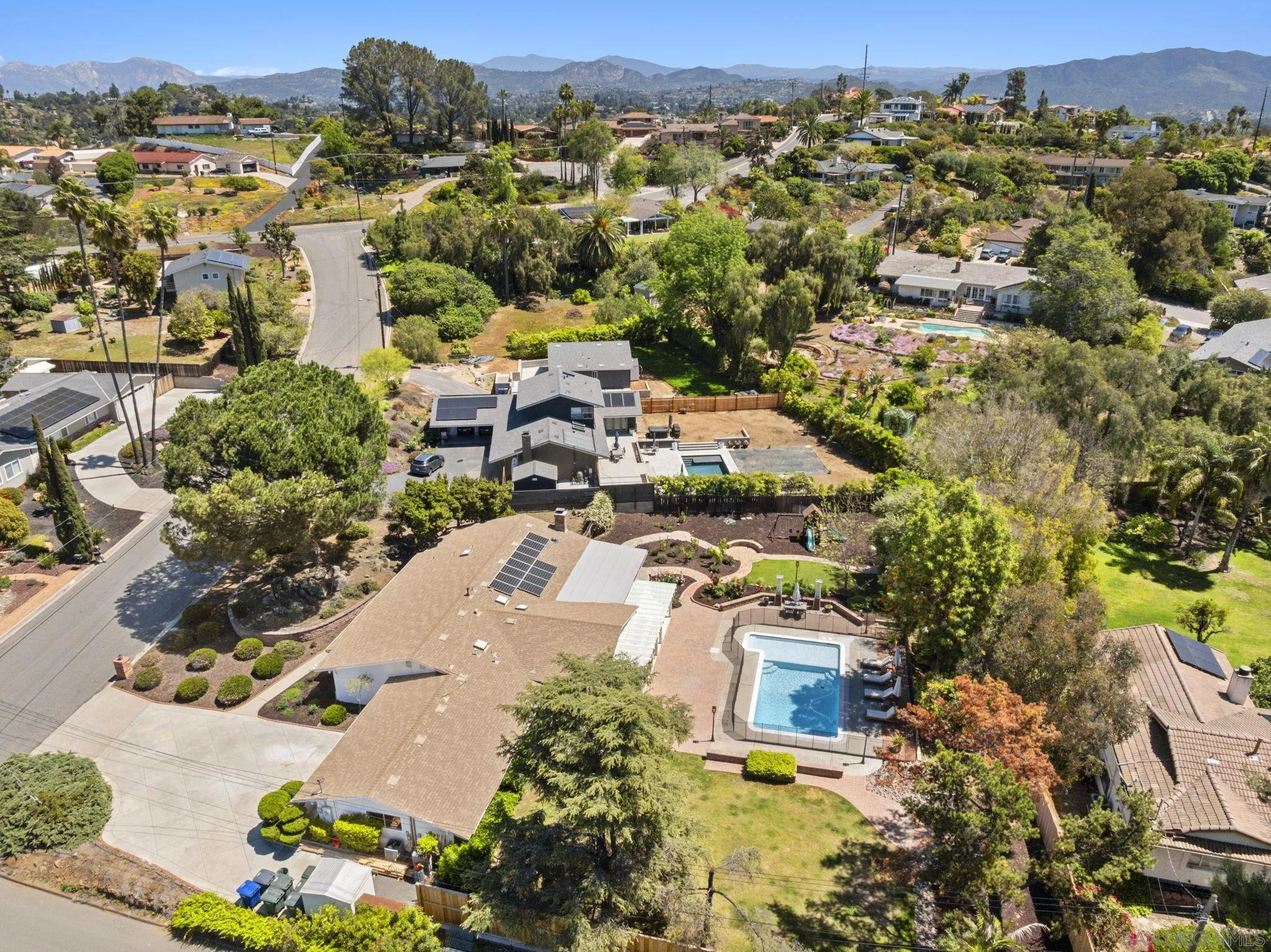 10933 Sunray Pl