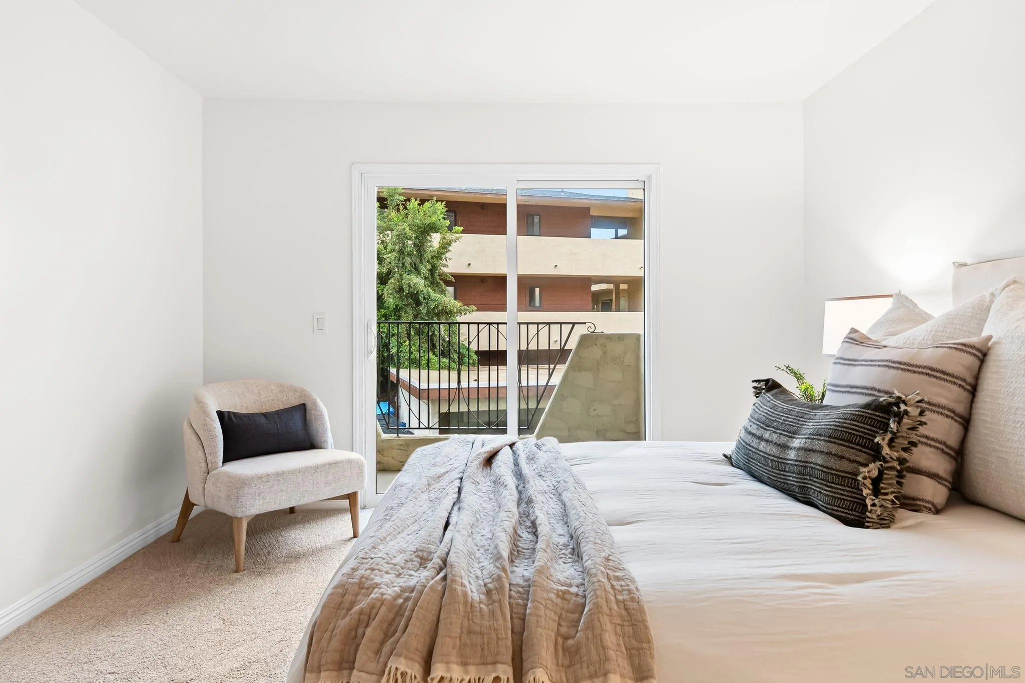 4235 Asher St Unit 14