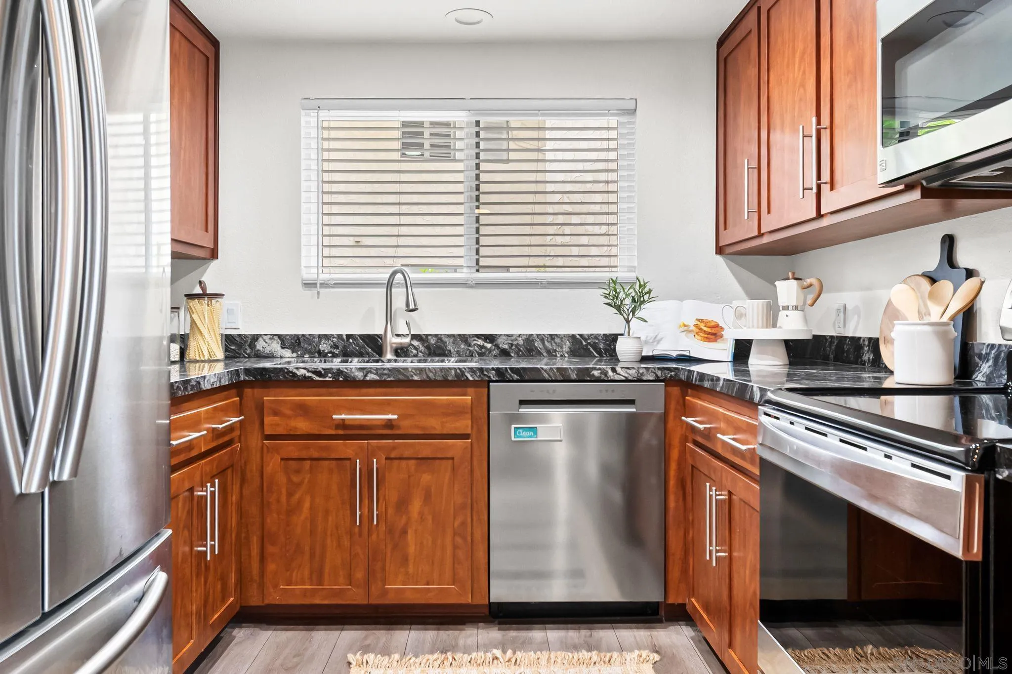 4235 Asher St Unit 14