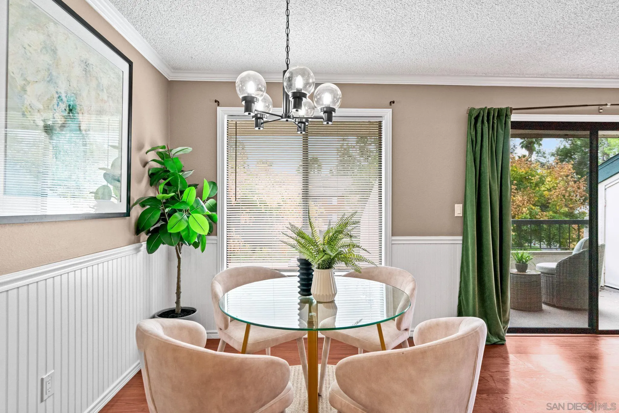 450 W W Vermont Ave Unit 104