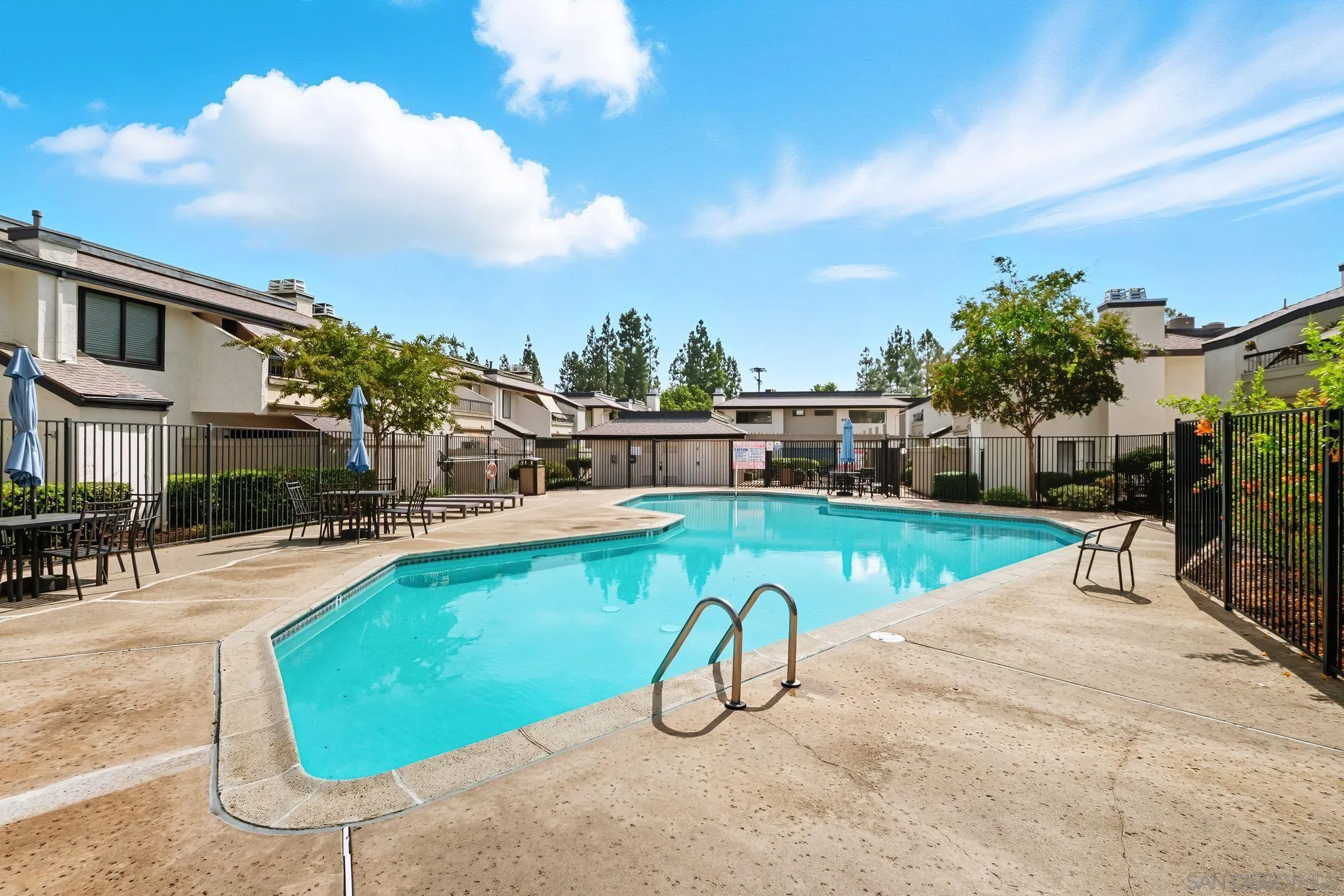 450 W W Vermont Ave Unit 104
