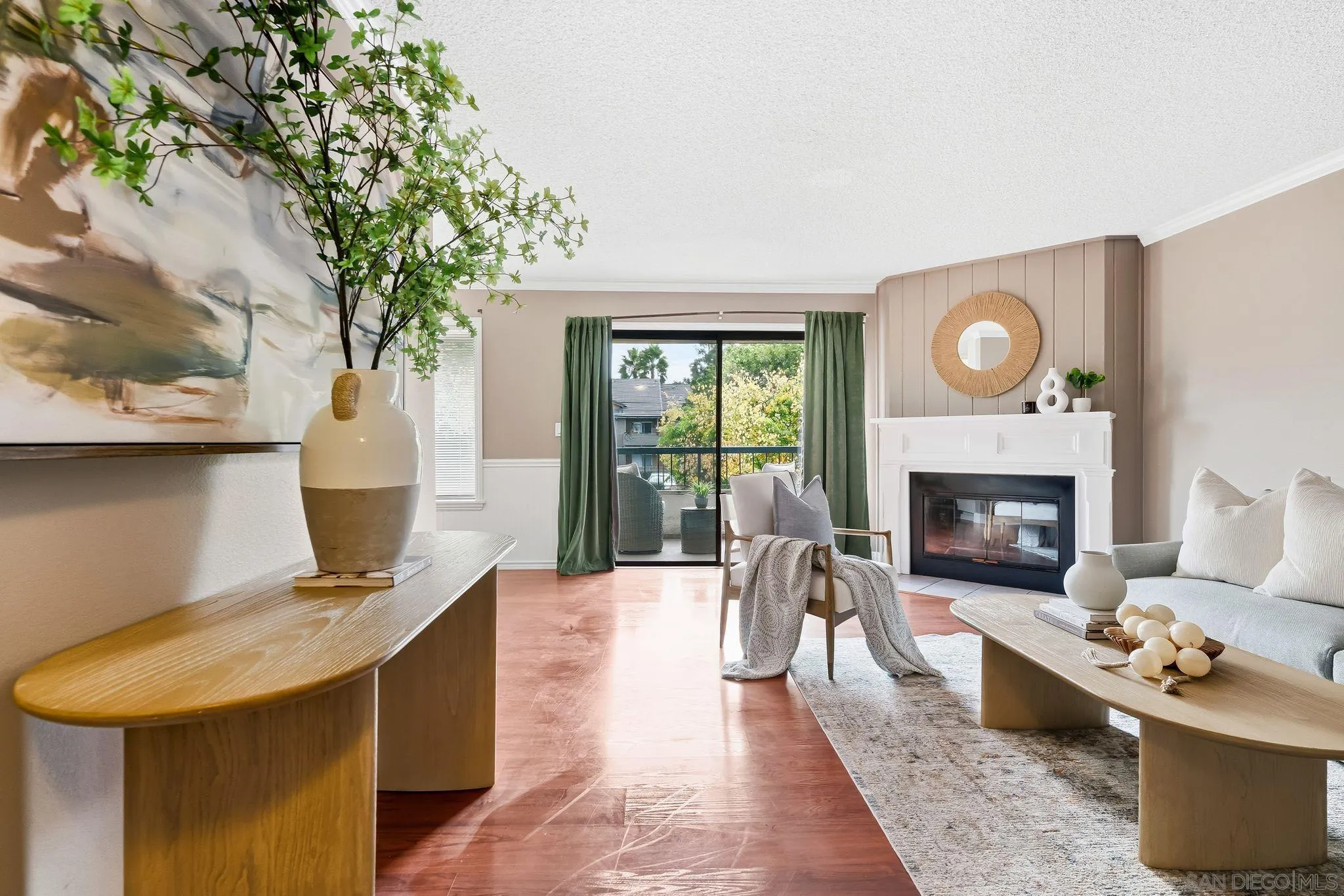 450 W W Vermont Ave Unit 104
