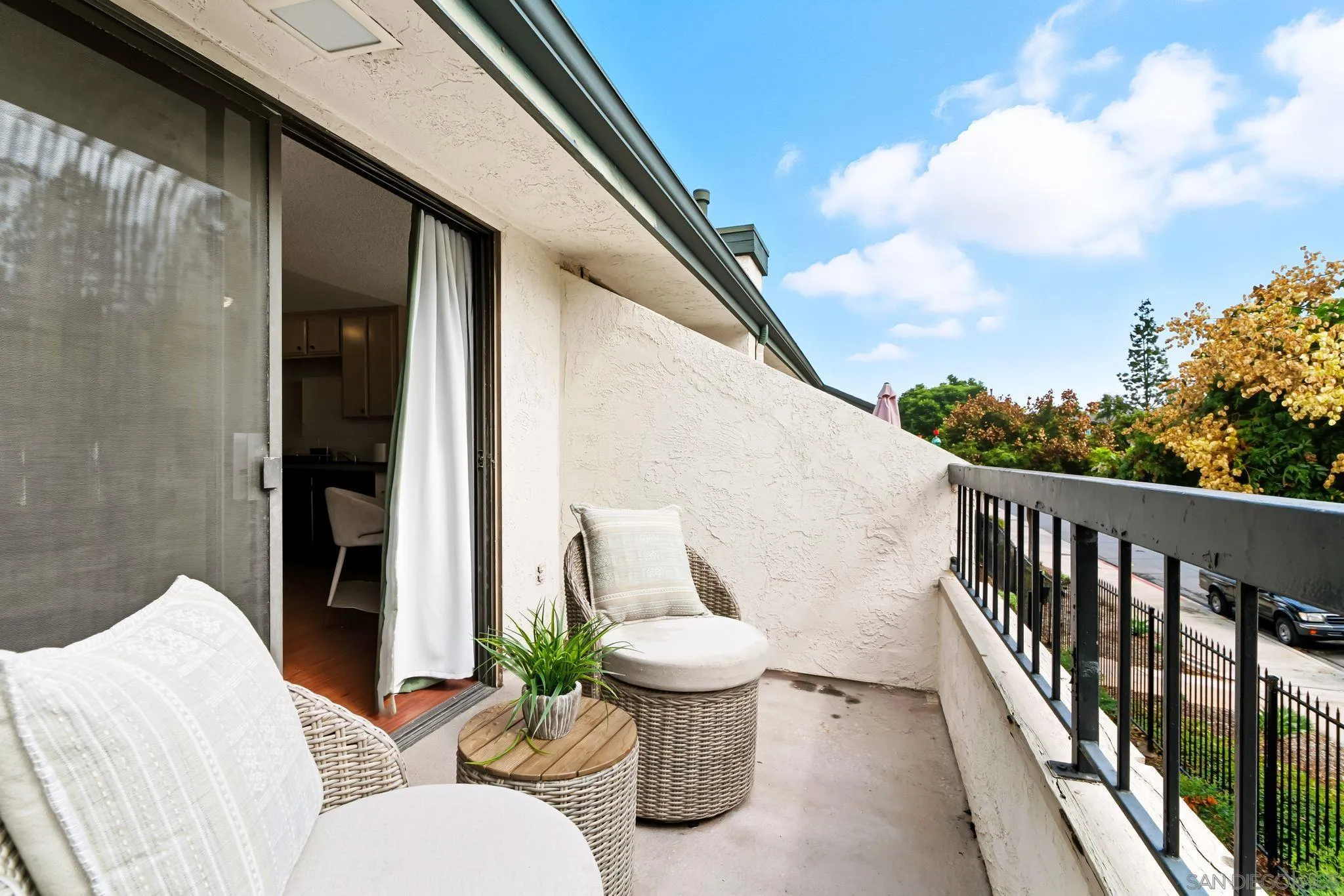 450 W W Vermont Ave Unit 104